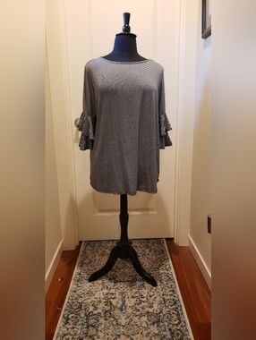 Elliott & Vine Ruffled Sleeve Striped Tunic Top - Black/White